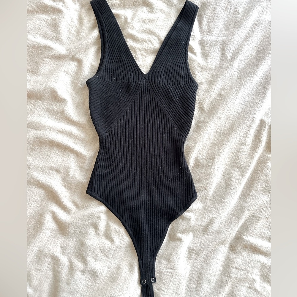Abercrombie V-Neck Sweater Tank Bodysuit